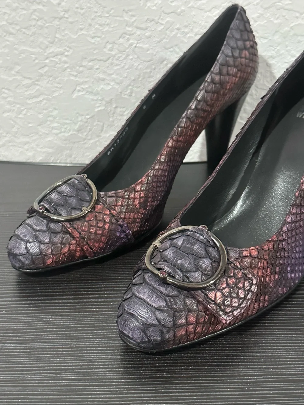 Stuart Weitzman decorative size work